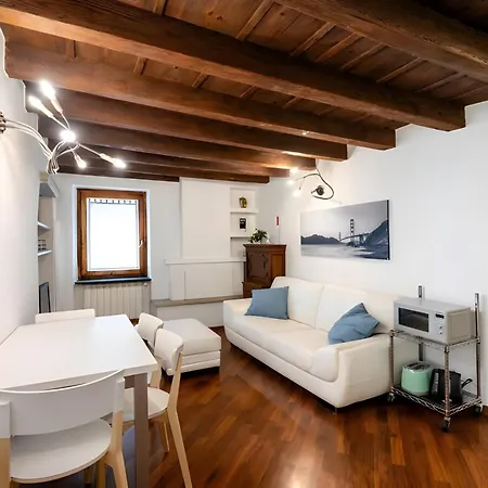 Apartment Carillon
