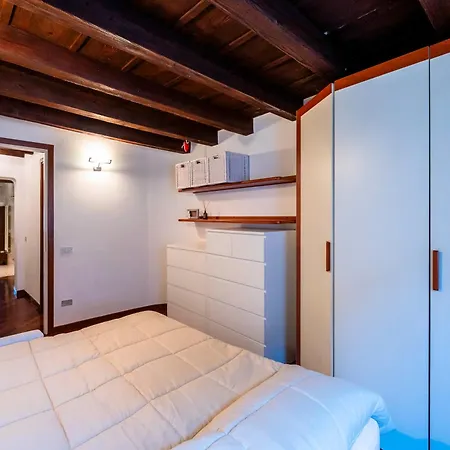 Apartment Carillon